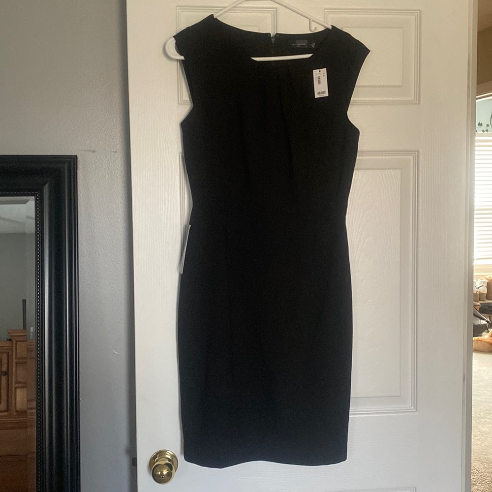 Black pleated neck Limited dress. Size 4 NWT